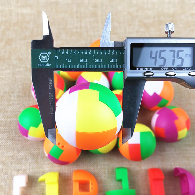 เครื่องเกมหยอดเหรียญลูกบอลปริศ - Party Games Egg บทวิจารณ์และราคา